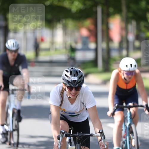 10.08.2025 - GEWOBA Citytriathlon Bremen Yannick Fuchs http://msf.ph/oto/8565375 10.08.2025 14:48:09 Radfahren 22, 196, 331, 350, 447 meine-sportfotos.de