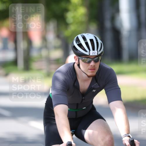 10.08.2025 - GEWOBA Citytriathlon Bremen Yannick Fuchs http://msf.ph/oto/8565384 10.08.2025 14:48:10 Radfahren 22, 196, 331, 350, 447 meine-sportfotos.de