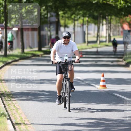 10.08.2025 - GEWOBA Citytriathlon Bremen Yannick Fuchs http://msf.ph/oto/8565389 10.08.2025 14:48:19 Radfahren 189, 196, 350, 447, 457 meine-sportfotos.de