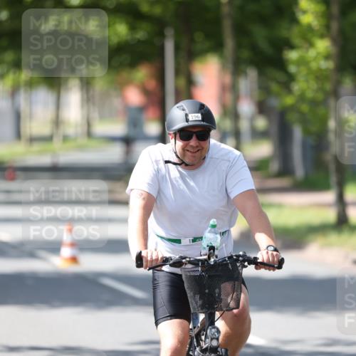 10.08.2025 - GEWOBA Citytriathlon Bremen Yannick Fuchs http://msf.ph/oto/8565397 10.08.2025 14:48:20 Radfahren 189, 196, 350, 447, 457 meine-sportfotos.de