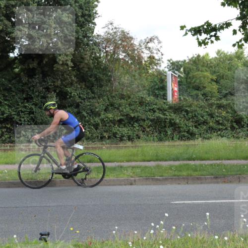 10.08.2025 - GEWOBA Citytriathlon Bremen Yannick Fuchs http://msf.ph/oto/8565403 10.08.2025 12:06:28 Radfahren 554, 580, 614, 634, 658, 714 meine-sportfotos.de
