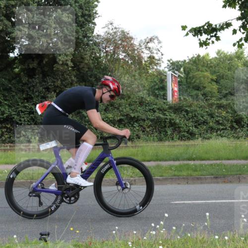 10.08.2025 - GEWOBA Citytriathlon Bremen Yannick Fuchs http://msf.ph/oto/8565405 10.08.2025 12:06:28 Radfahren 554, 580, 614, 634, 658, 714 meine-sportfotos.de