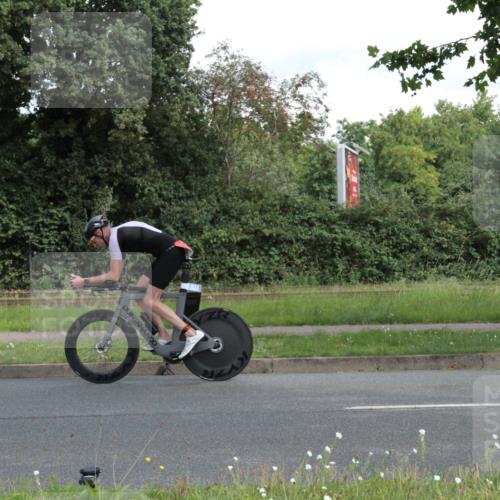 10.08.2025 - GEWOBA Citytriathlon Bremen Yannick Fuchs http://msf.ph/oto/8565410 10.08.2025 12:06:31 Radfahren 580, 614, 634, 658, 714 meine-sportfotos.de
