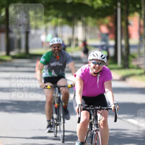 10.08.2025 - GEWOBA Citytriathlon Bremen Yannick Fuchs http://msf.ph/oto/8565413 10.08.2025 14:48:27 Radfahren 189, 196, 457 meine-sportfotos.de