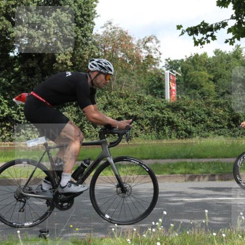 10.08.2025 - GEWOBA Citytriathlon Bremen Yannick Fuchs http://msf.ph/oto/8565417 10.08.2025 12:06:38 Radfahren 580, 613, 634, 658, 714 meine-sportfotos.de