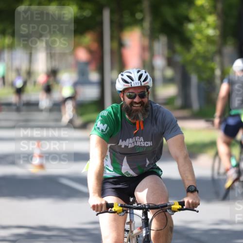 10.08.2025 - GEWOBA Citytriathlon Bremen Yannick Fuchs http://msf.ph/oto/8565420 10.08.2025 14:48:28 Radfahren 189, 196, 457 meine-sportfotos.de