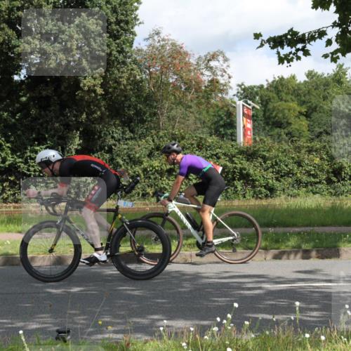 10.08.2025 - GEWOBA Citytriathlon Bremen Yannick Fuchs http://msf.ph/oto/8565427 10.08.2025 12:06:46 Radfahren 613, 658, 714 meine-sportfotos.de