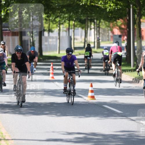 10.08.2025 - GEWOBA Citytriathlon Bremen Yannick Fuchs http://msf.ph/oto/8565429 10.08.2025 14:48:44 Radfahren 179, 181, 276, 365, 389, 426, 487 meine-sportfotos.de