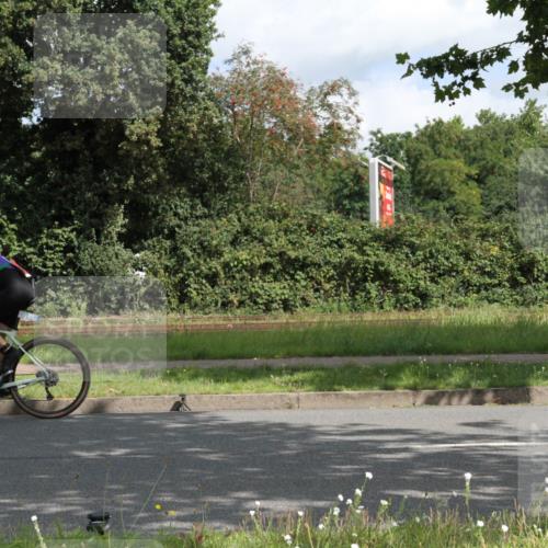 10.08.2025 - GEWOBA Citytriathlon Bremen Yannick Fuchs http://msf.ph/oto/8565430 10.08.2025 12:06:47 Radfahren 613, 658, 714 meine-sportfotos.de