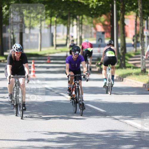 10.08.2025 - GEWOBA Citytriathlon Bremen Yannick Fuchs http://msf.ph/oto/8565431 10.08.2025 14:48:45 Radfahren 179, 181, 276, 365, 389, 426, 487 meine-sportfotos.de