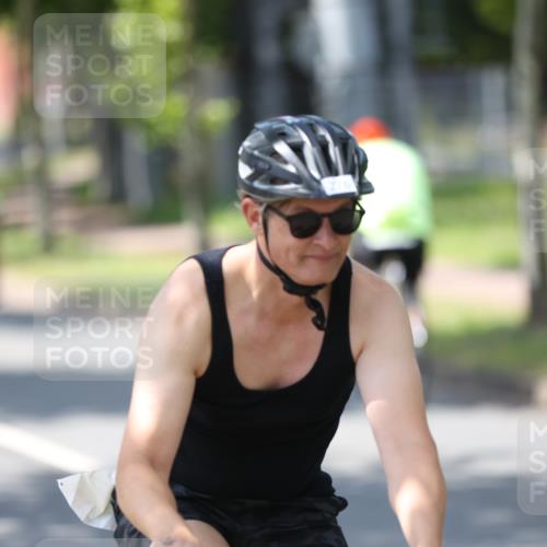 10.08.2025 - GEWOBA Citytriathlon Bremen Yannick Fuchs http://msf.ph/oto/8565454 10.08.2025 14:48:49 Radfahren 179, 181, 276, 365, 389, 426, 487 meine-sportfotos.de