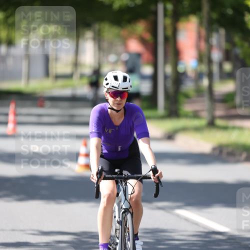 10.08.2025 - GEWOBA Citytriathlon Bremen Yannick Fuchs http://msf.ph/oto/8565501 10.08.2025 14:49:17 Radfahren 351, 373, 401, 403 meine-sportfotos.de