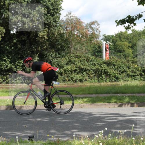 10.08.2025 - GEWOBA Citytriathlon Bremen Yannick Fuchs http://msf.ph/oto/8565503 10.08.2025 12:07:46 Radfahren 559, 609, 646, 660, 693, 696, 698, 705, 706, 721, 723, 740, 879 meine-sportfotos.de