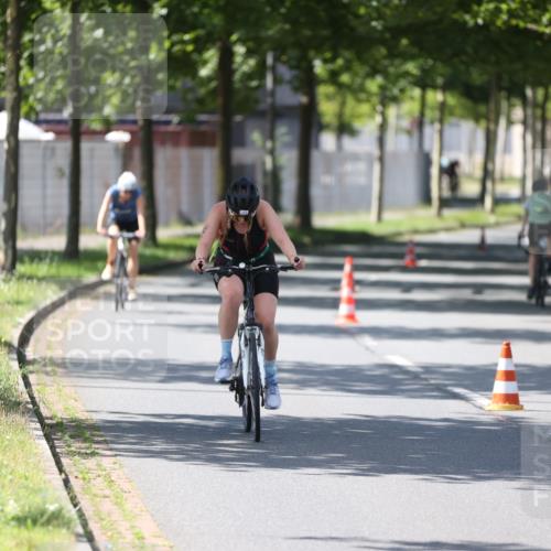10.08.2025 - GEWOBA Citytriathlon Bremen Yannick Fuchs http://msf.ph/oto/8565507 10.08.2025 14:49:19 Radfahren 286, 373, 401, 403 meine-sportfotos.de