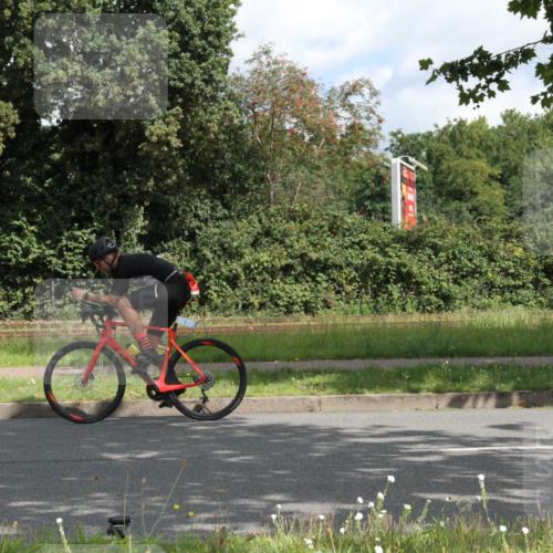 10.08.2025 - GEWOBA Citytriathlon Bremen Yannick Fuchs http://msf.ph/oto/8565540 10.08.2025 12:08:16 Radfahren 574, 595, 661 meine-sportfotos.de