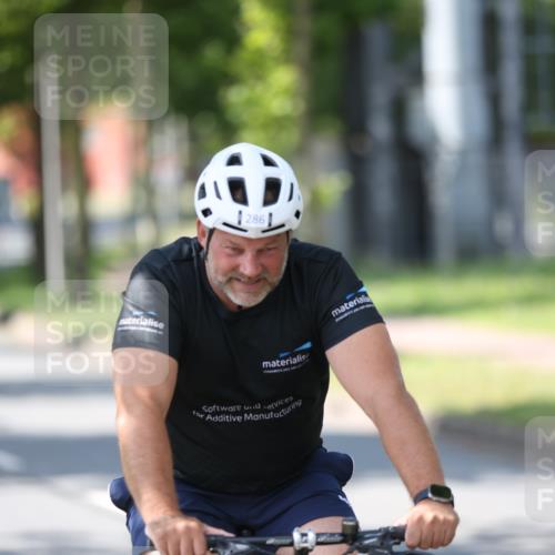 10.08.2025 - GEWOBA Citytriathlon Bremen Yannick Fuchs http://msf.ph/oto/8565543 10.08.2025 14:49:35 Radfahren 6, 286, 305, 328, 377, 402, 429, 461, 466, 491, 517 meine-sportfotos.de