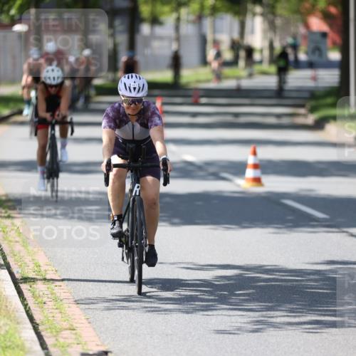 10.08.2025 - GEWOBA Citytriathlon Bremen Yannick Fuchs http://msf.ph/oto/8565544 10.08.2025 14:49:36 Radfahren 6, 169, 286, 305, 328, 377, 402, 429, 461, 466, 491, 517 meine-sportfotos.de