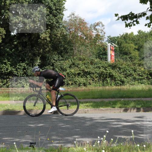 10.08.2025 - GEWOBA Citytriathlon Bremen Yannick Fuchs http://msf.ph/oto/8565547 10.08.2025 12:08:23 Radfahren 595, 597, 603, 661, 672, 737 meine-sportfotos.de