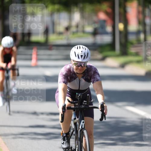 10.08.2025 - GEWOBA Citytriathlon Bremen Yannick Fuchs http://msf.ph/oto/8565548 10.08.2025 14:49:36 Radfahren 6, 169, 286, 305, 328, 377, 402, 429, 461, 466, 491, 517 meine-sportfotos.de