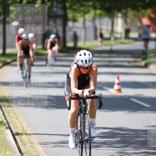 10.08.2025 - GEWOBA Citytriathlon Bremen Yannick Fuchs http://msf.ph/oto/8565551 10.08.2025 14:49:37 Radfahren 6, 169, 286, 305, 328, 377, 402, 407, 429, 461, 466, 491, 517 meine-sportfotos.de