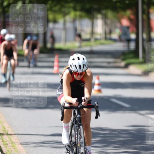 10.08.2025 - GEWOBA Citytriathlon Bremen Yannick Fuchs http://msf.ph/oto/8565552 10.08.2025 14:49:37 Radfahren 6, 169, 286, 305, 328, 377, 402, 407, 429, 461, 466, 491, 517 meine-sportfotos.de