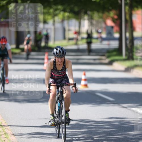 10.08.2025 - GEWOBA Citytriathlon Bremen Yannick Fuchs http://msf.ph/oto/8565589 10.08.2025 14:49:45 Radfahren 6, 169, 193, 305, 328, 377, 402, 407, 429, 461, 466, 491, 509, 517 meine-sportfotos.de