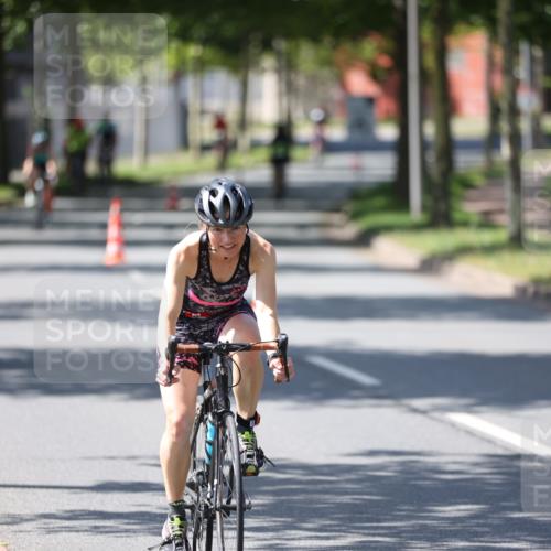 10.08.2025 - GEWOBA Citytriathlon Bremen Yannick Fuchs http://msf.ph/oto/8565591 10.08.2025 14:49:45 Radfahren 6, 169, 193, 305, 328, 377, 402, 407, 429, 461, 466, 491, 509, 517 meine-sportfotos.de