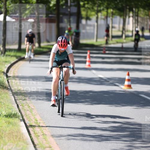 10.08.2025 - GEWOBA Citytriathlon Bremen Yannick Fuchs http://msf.ph/oto/8565596 10.08.2025 14:49:46 Radfahren 6, 169, 193, 305, 328, 377, 402, 407, 429, 461, 466, 491, 509, 517 meine-sportfotos.de
