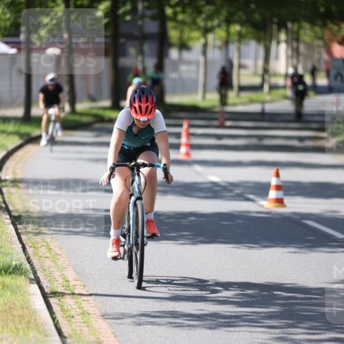 10.08.2025 - GEWOBA Citytriathlon Bremen Yannick Fuchs http://msf.ph/oto/8565597 10.08.2025 14:49:46 Radfahren 6, 169, 193, 305, 328, 377, 402, 407, 429, 461, 466, 491, 509, 517 meine-sportfotos.de