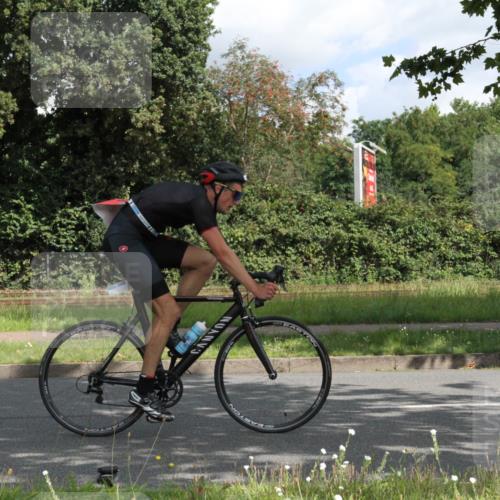 10.08.2025 - GEWOBA Citytriathlon Bremen Yannick Fuchs http://msf.ph/oto/8565598 10.08.2025 12:08:53 Radfahren 619, 677, 684, 727, 850, 883 meine-sportfotos.de