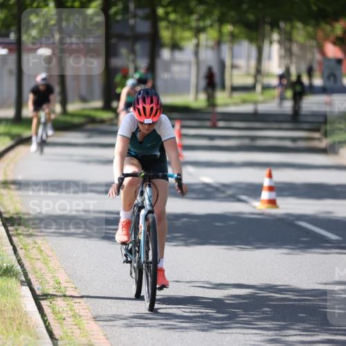10.08.2025 - GEWOBA Citytriathlon Bremen Yannick Fuchs http://msf.ph/oto/8565599 10.08.2025 14:49:46 Radfahren 6, 169, 193, 305, 328, 377, 402, 407, 429, 461, 466, 491, 509, 517 meine-sportfotos.de