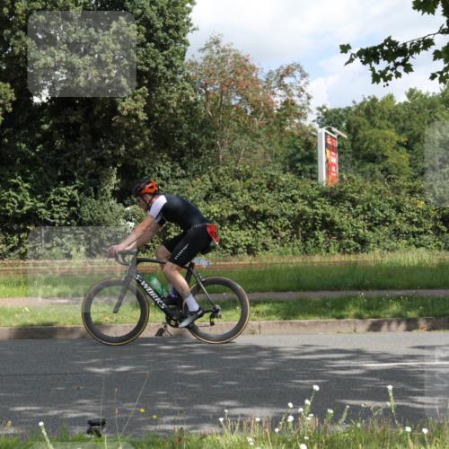 10.08.2025 - GEWOBA Citytriathlon Bremen Yannick Fuchs http://msf.ph/oto/8565610 10.08.2025 12:09:01 Radfahren 619, 684, 727, 731, 779, 850, 871, 883 meine-sportfotos.de