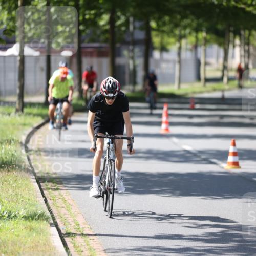 10.08.2025 - GEWOBA Citytriathlon Bremen Yannick Fuchs http://msf.ph/oto/8565624 10.08.2025 14:49:51 Radfahren 6, 169, 193, 293, 305, 322, 377, 402, 407, 429, 466, 509, 517 meine-sportfotos.de