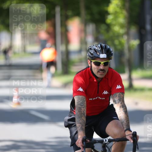 10.08.2025 - GEWOBA Citytriathlon Bremen Yannick Fuchs http://msf.ph/oto/8565652 10.08.2025 14:49:58 Radfahren 120, 169, 193, 293, 305, 322, 356, 400, 407, 509 meine-sportfotos.de