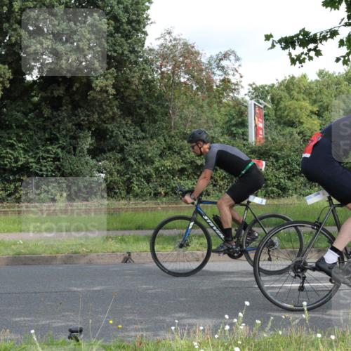 10.08.2025 - GEWOBA Citytriathlon Bremen Yannick Fuchs http://msf.ph/oto/8565678 10.08.2025 12:09:48 Radfahren 586, 628, 688, 697, 703, 732, 830, 849 meine-sportfotos.de