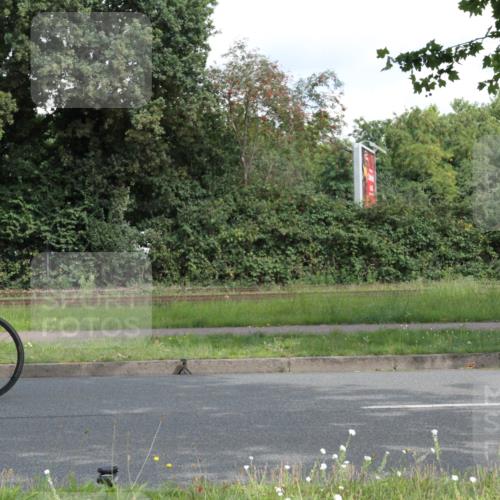10.08.2025 - GEWOBA Citytriathlon Bremen Yannick Fuchs http://msf.ph/oto/8565681 10.08.2025 12:09:48 Radfahren 586, 628, 688, 697, 703, 732, 830, 849 meine-sportfotos.de