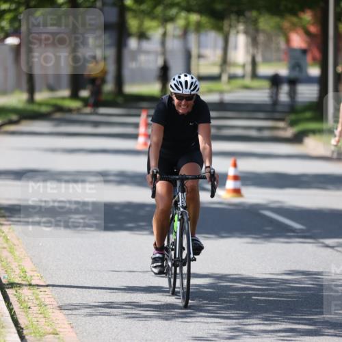 10.08.2025 - GEWOBA Citytriathlon Bremen Yannick Fuchs http://msf.ph/oto/8565693 10.08.2025 14:50:27 Radfahren 231, 416, 504 meine-sportfotos.de