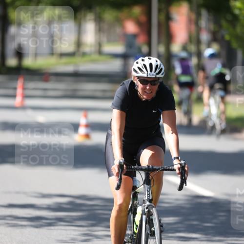 10.08.2025 - GEWOBA Citytriathlon Bremen Yannick Fuchs http://msf.ph/oto/8565696 10.08.2025 14:50:28 Radfahren 231, 416, 504 meine-sportfotos.de