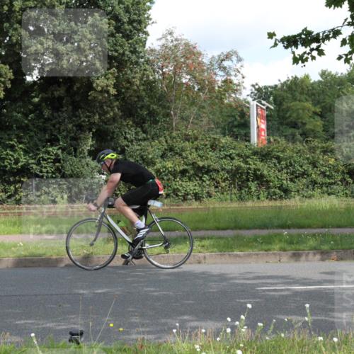 10.08.2025 - GEWOBA Citytriathlon Bremen Yannick Fuchs http://msf.ph/oto/8565697 10.08.2025 12:09:53 Radfahren 586, 607, 628, 688, 697, 703, 732, 830, 849 meine-sportfotos.de