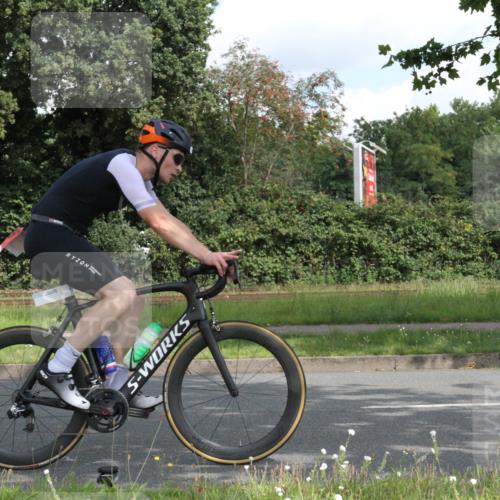 10.08.2025 - GEWOBA Citytriathlon Bremen Yannick Fuchs http://msf.ph/oto/8565700 10.08.2025 12:09:54 Radfahren 586, 607, 628, 688, 697, 703, 732, 830, 849 meine-sportfotos.de