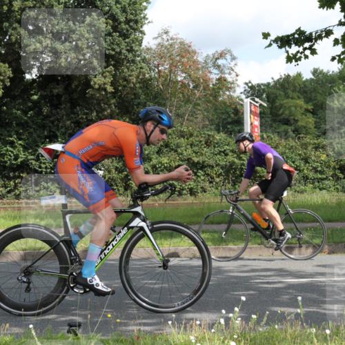10.08.2025 - GEWOBA Citytriathlon Bremen Yannick Fuchs http://msf.ph/oto/8565708 10.08.2025 12:09:57 Radfahren 586, 607, 628, 688, 697, 732, 830, 849 meine-sportfotos.de