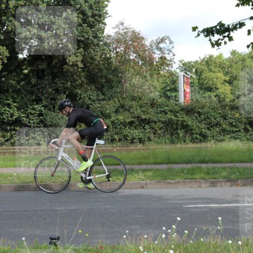 10.08.2025 - GEWOBA Citytriathlon Bremen Yannick Fuchs http://msf.ph/oto/8565729 10.08.2025 12:10:13 Radfahren 607, 710, 1024 meine-sportfotos.de