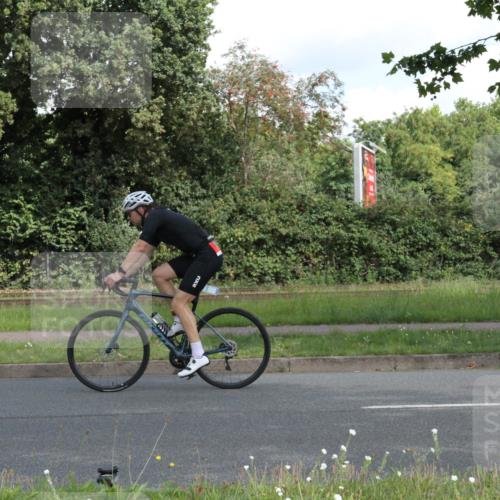 10.08.2025 - GEWOBA Citytriathlon Bremen Yannick Fuchs http://msf.ph/oto/8565732 10.08.2025 12:10:14 Radfahren 607, 710, 1024 meine-sportfotos.de