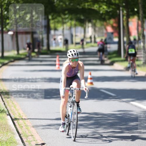 10.08.2025 - GEWOBA Citytriathlon Bremen Yannick Fuchs http://msf.ph/oto/8565762 10.08.2025 14:51:20 Radfahren 212, 338, 379, 399, 411, 468, 470, 492, 494 meine-sportfotos.de