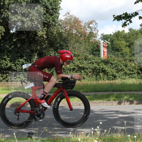 10.08.2025 - GEWOBA Citytriathlon Bremen Yannick Fuchs http://msf.ph/oto/8565763 10.08.2025 12:10:33 Radfahren 622, 629, 644, 647, 656, 710, 712, 722, 730, 748, 755, 819, 889, 1014 meine-sportfotos.de