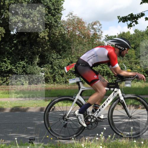 10.08.2025 - GEWOBA Citytriathlon Bremen Yannick Fuchs http://msf.ph/oto/8565765 10.08.2025 12:10:33 Radfahren 622, 629, 644, 647, 656, 710, 712, 722, 730, 748, 755, 819, 889, 1014 meine-sportfotos.de