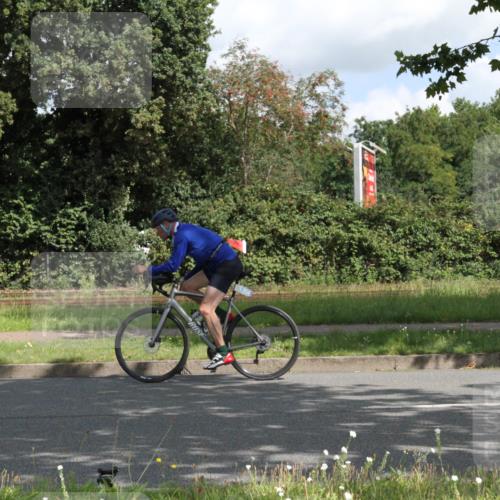 10.08.2025 - GEWOBA Citytriathlon Bremen Yannick Fuchs http://msf.ph/oto/8565768 10.08.2025 12:10:34 Radfahren 622, 629, 644, 647, 656, 659, 712, 722, 730, 748, 755, 819, 889, 1014 meine-sportfotos.de
