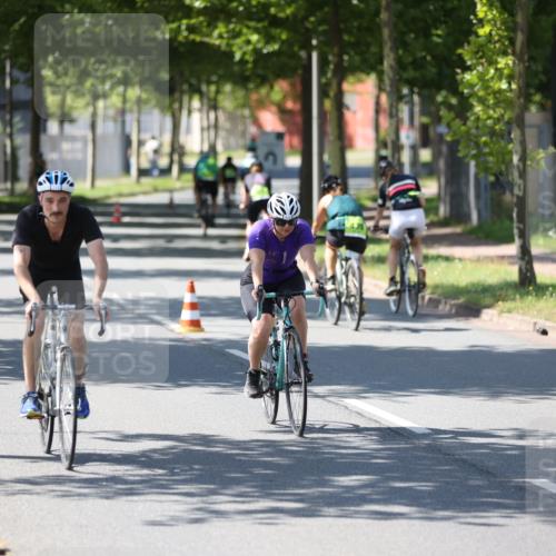 10.08.2025 - GEWOBA Citytriathlon Bremen Yannick Fuchs http://msf.ph/oto/8565780 10.08.2025 14:51:31 Radfahren 212, 237, 374, 399, 468, 492 meine-sportfotos.de