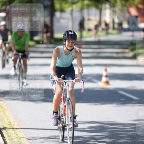 10.08.2025 - GEWOBA Citytriathlon Bremen Yannick Fuchs http://msf.ph/oto/8565821 10.08.2025 14:52:11 Radfahren 315, 321, 327, 341, 361, 368, 381, 412, 428, 496, 520 meine-sportfotos.de