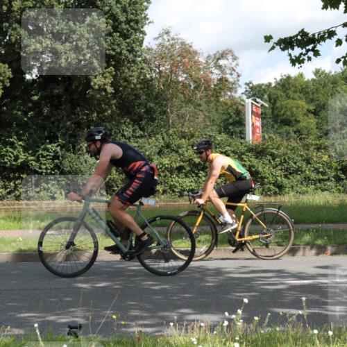 10.08.2025 - GEWOBA Citytriathlon Bremen Yannick Fuchs http://msf.ph/oto/8565822 10.08.2025 12:11:04 Radfahren 625, 651, 669, 679, 687, 716, 800, 812, 835, 898 meine-sportfotos.de